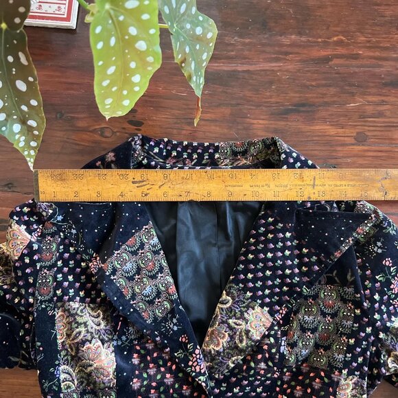 Vintage 1970s Happy Legs Patchwork Paisley Patterned Blazer - Picture 6 of 9